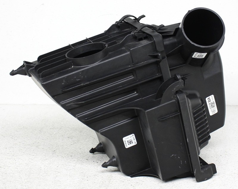 OEM Air Cleaner For 2020-2024 Ford Transit Cargo (3.5L) LK4Z-9600-B Scratches