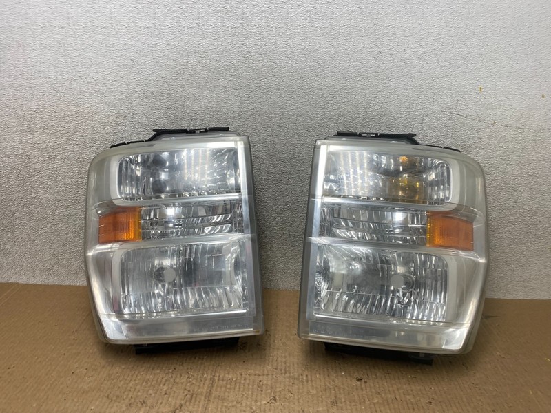 2008-2014 Ford Econoline E150 E250 E350 Left+Right Headlights W5356 DW