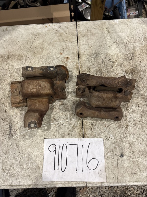 1999-2003 Ford F250 F350 Super Duty 5.4L Motor Engine Mount Bracket Set OEM