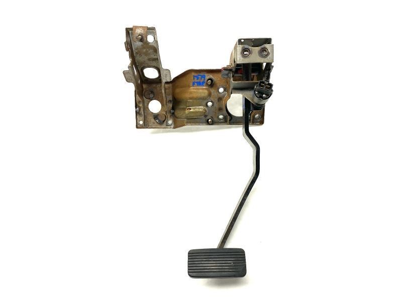 Brake Pedal 0K01E-43030 Fits 1997-2000 Kia Sportage 67575