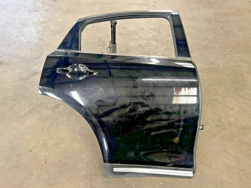 ⭐2009-2017 INFINITI FX35 QX70 REAR RIGHT SIDE EXTERIOR DOOR SHELL OEM LOT2694