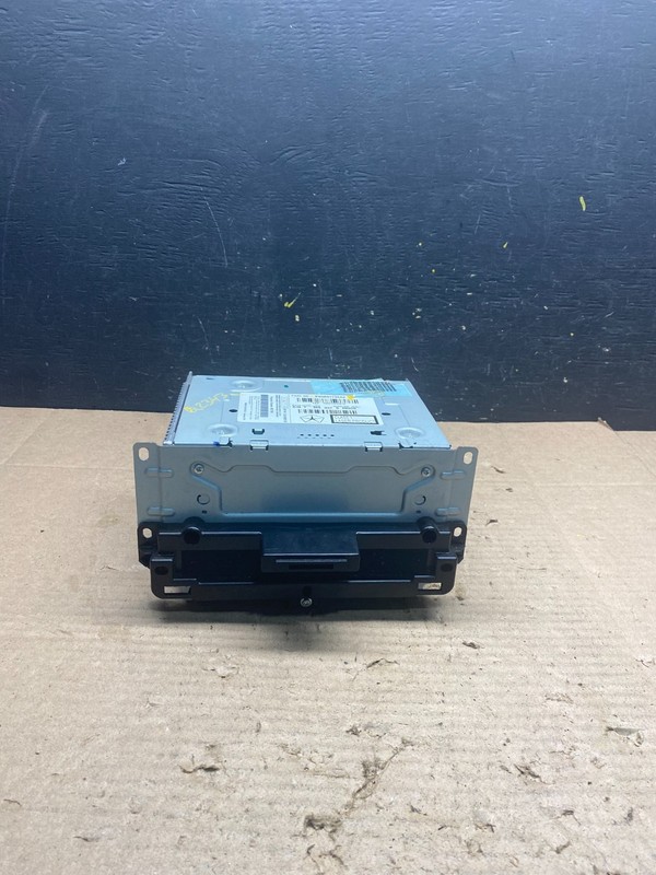 2011 - 2020 Dodge Journey Radio Info Media CD Player Unit OEM q2343 DG