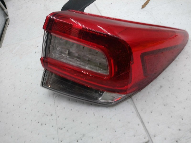 2017 Subaru Impreza Right Tail Light Assembly Black OEM 635320 139K Miles
