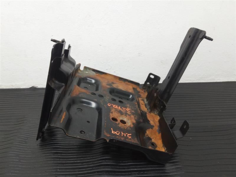 08-15 Nissan Rogue Battery Tray OEM 64860-JM00A