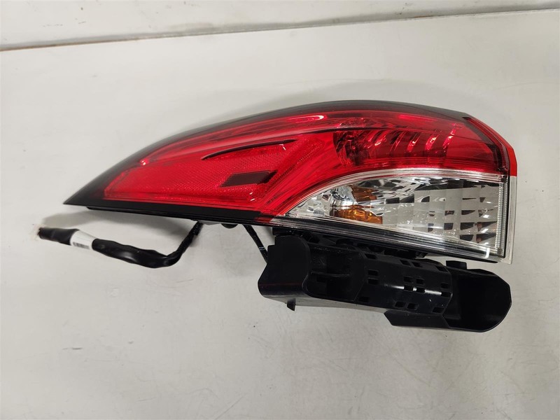 2020-2022 Toyota Corolla Rear Driver Quarter Panel Brake Tail Light Lamp