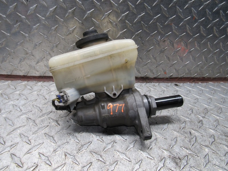 2006 LEXUS GS300 BRAKE MASTER CYLINDER