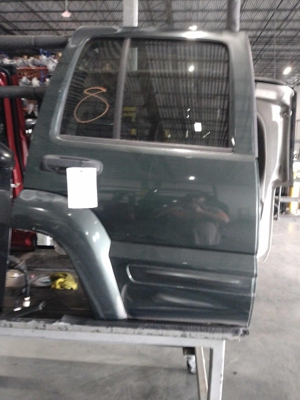 2003 Jeep Liberty Rear Right Door Green OEM - Paint Fade, Scratches, 119k Miles