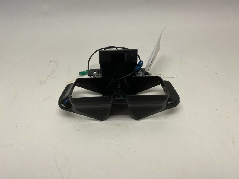 08-13 MASERATI GRANTURISMO SATELLITE GPS NAVIGATION ANTENNA OEM