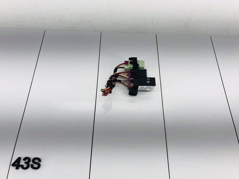 13 AUDI A4 QUATTRO DASH DASHBOARD FUSE RELAY JUNCTION BOX OEM