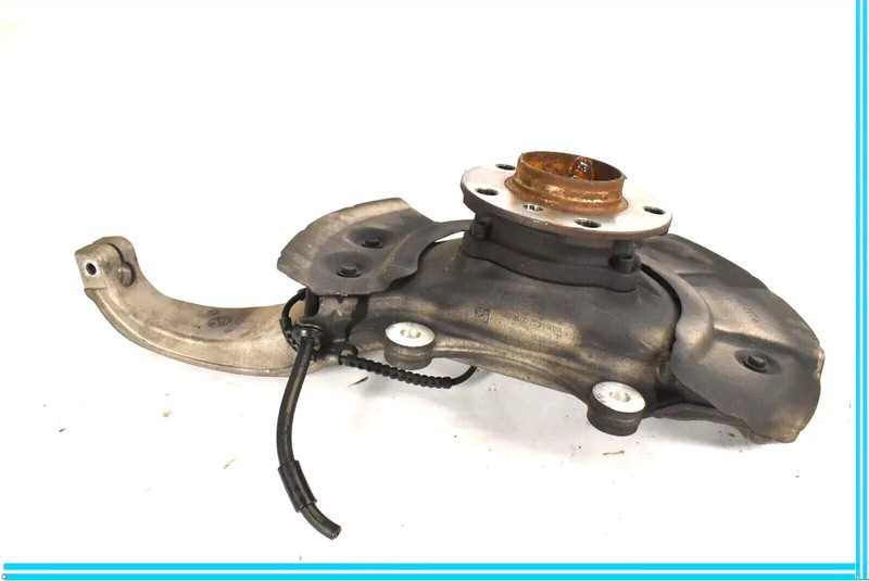 11-16 BMW 650i 550i Front Right Passenger Side Spindle Knuckle Hub w/ Shield OEM