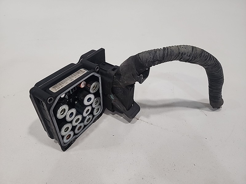 AT OEM 2011 Ford F150 ABS Brake Actuator Control Module 0 265 951 725
