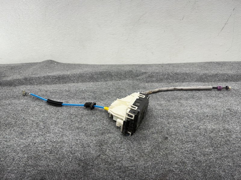 MERCEDES C218 CLS63 W212 E63 10-18 OEM FRONT RIGHT RH DOOR LATCH LOCK ACTUATOR