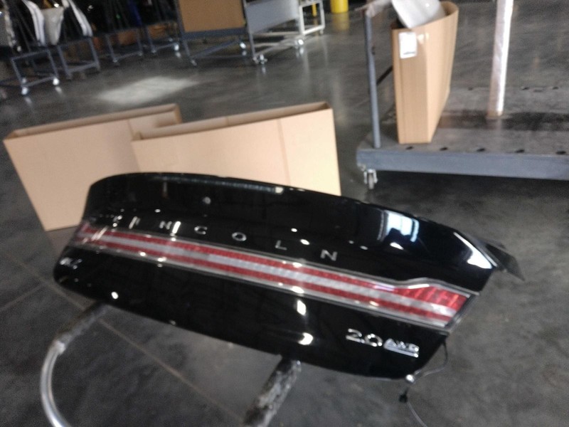 2016 Lincoln MKZ Deck Lid Trunk Lid Black OEM Used 4DR SED 78000 Miles