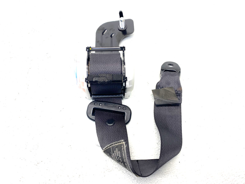 15-16 HYUNDAI GENESIS REAR LEFT DRIVER SEATBELT RETRACTOR BLACK OEM #A0.59