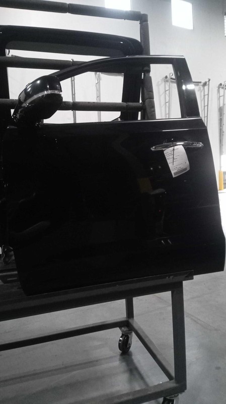 2015 KIA Sedona Left Door Black Used OEM 575334 PW PL PM 4DR Van