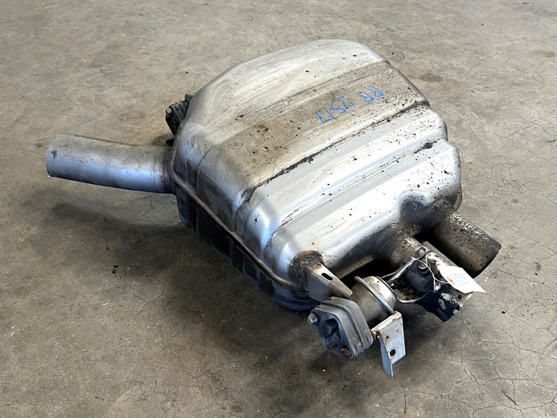 ⭐2013-2015 BMW 750LI F02 4.4L AWD REAR RIGHT SIDE EXHAUST MUFFLER OEM LOT2517