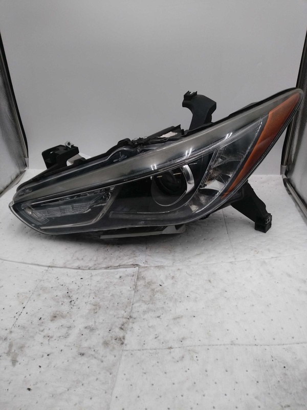 2019 INFINITI QX60 Left Headlight Assembly Black 677740 104k Miles Used
