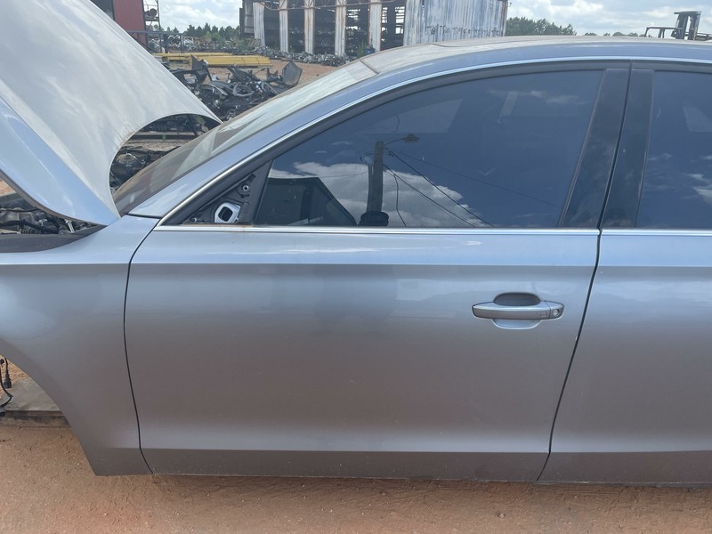 2011-2018 AUDI A8 S8 FRONT DRIVER DOOR PAINT CHIP GRAY