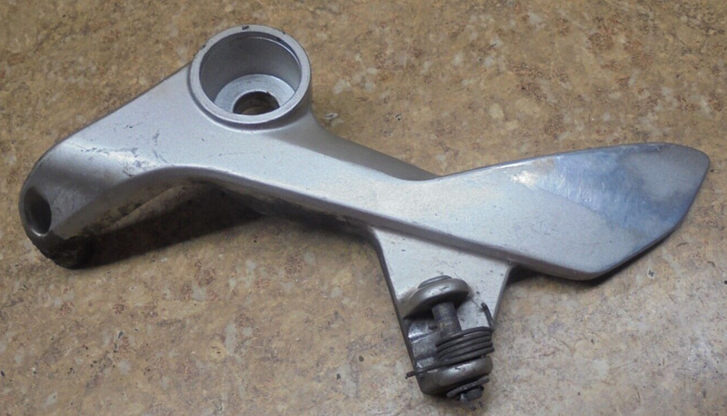 2000 Honda VFR 800 VFR800 Interceptor Left Front Pedal Peg Mount Driver Ryder 01