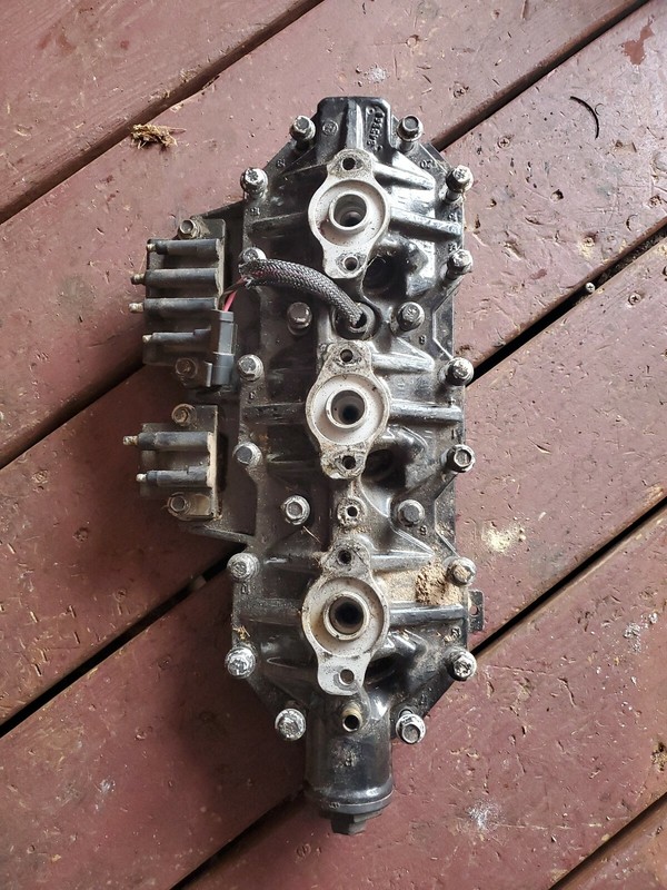 1998-05 OMC Johnson Evinrude Outboard 200 HP Ficht V6 Ram Cylinder Head # 345861