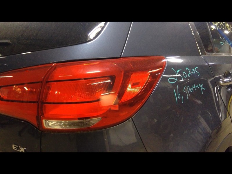 Passenger Tail Light Quarter Panel Mounted Fits 14-16 SPORTAGE 1607823