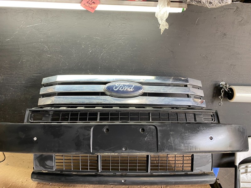 2009 2010 2011 Ford Flex Front Upper Chrome Grille GrillOem p6261 DG