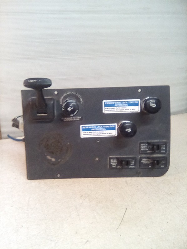 2006 Freightliner Cascadia Dash Switch Panel