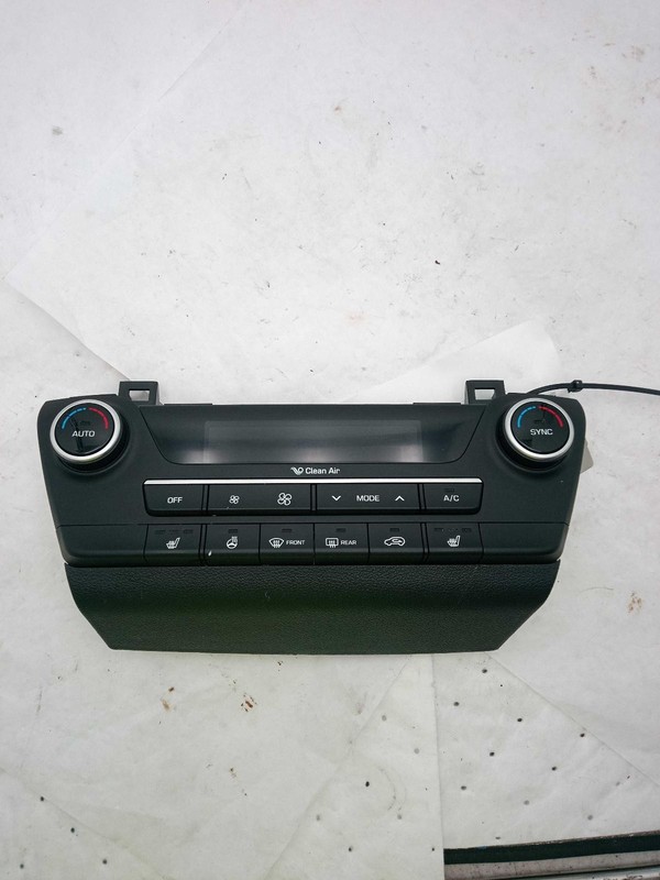 2020 Hyundai Tucson A/C Selector Switch OEM Grey 97250D3GF0 101K Miles
