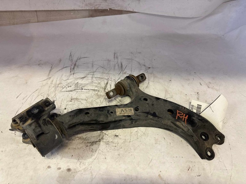 Lower Control Arm Front HONDA CRV Right 15 16