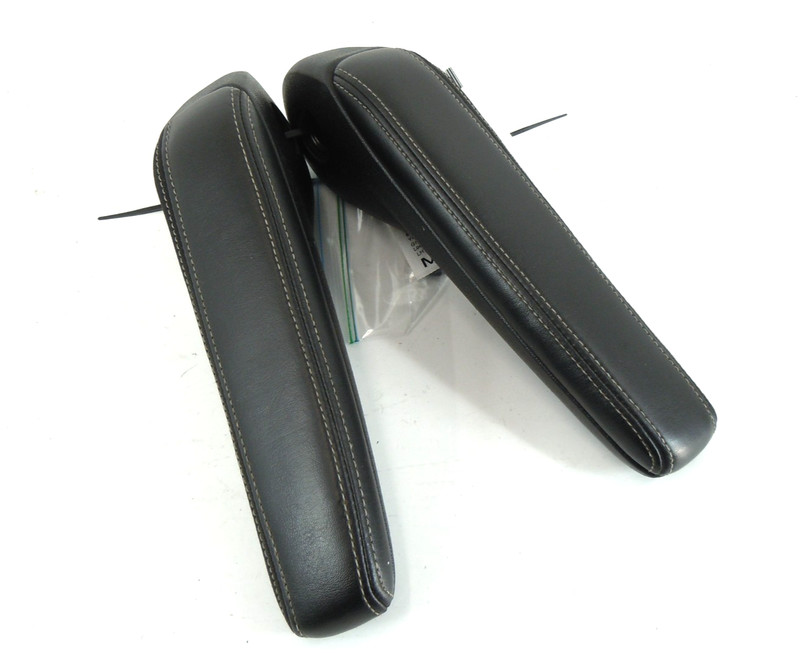 11-16 Chrysler Town & Country Front Seat Arm Rest Pair Driver Left Pass Right