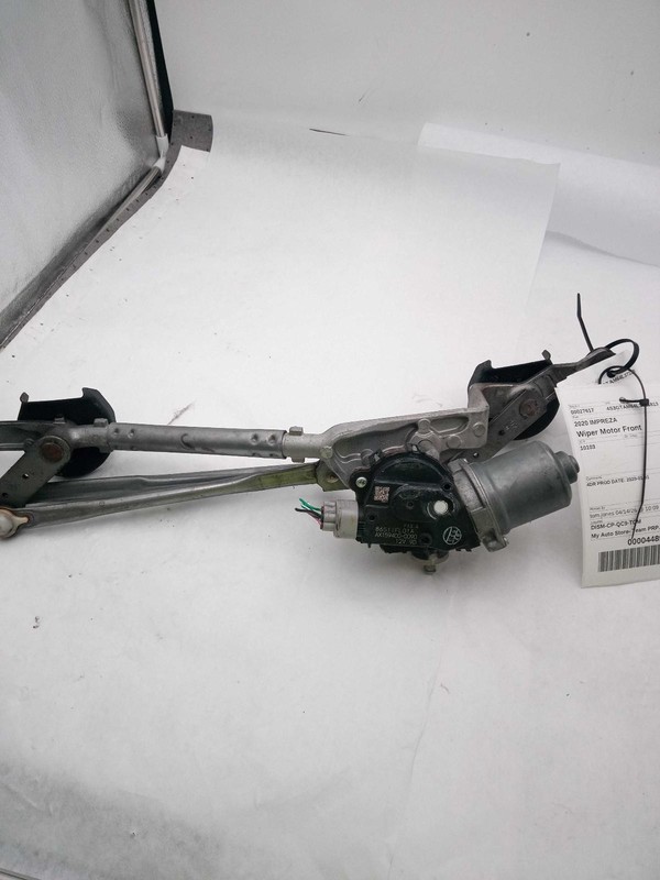Used Windshield Wiper Motor fits: 2020 Subaru ImprezaGrade B