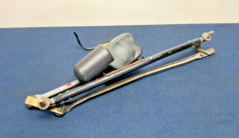 83-93 BMW E30 3-Series M3 Windshield Wiper Linkage Assembly With BOSCH Motor OEM