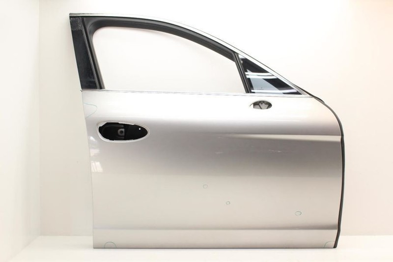 10-16 PANAMERA Turbo AWD Silver Passenger Right Front Door Shell