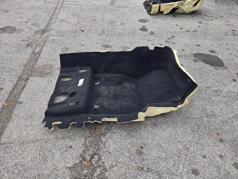 Front Right Floor Covering Carpet 2018 Range Rover Velar 2019 2020