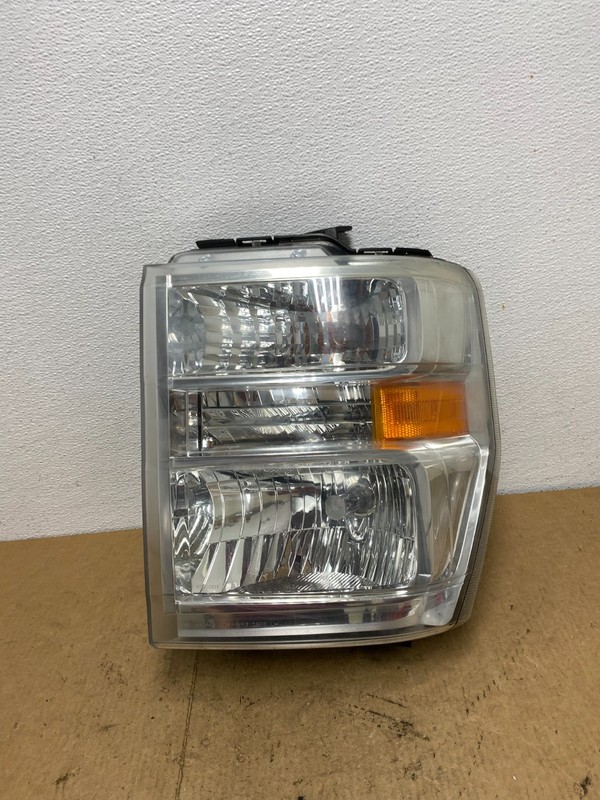 2008-2014 Ford Econoline E150 E250 E350 Left Driver LH Headlight OEM AC3618 DW