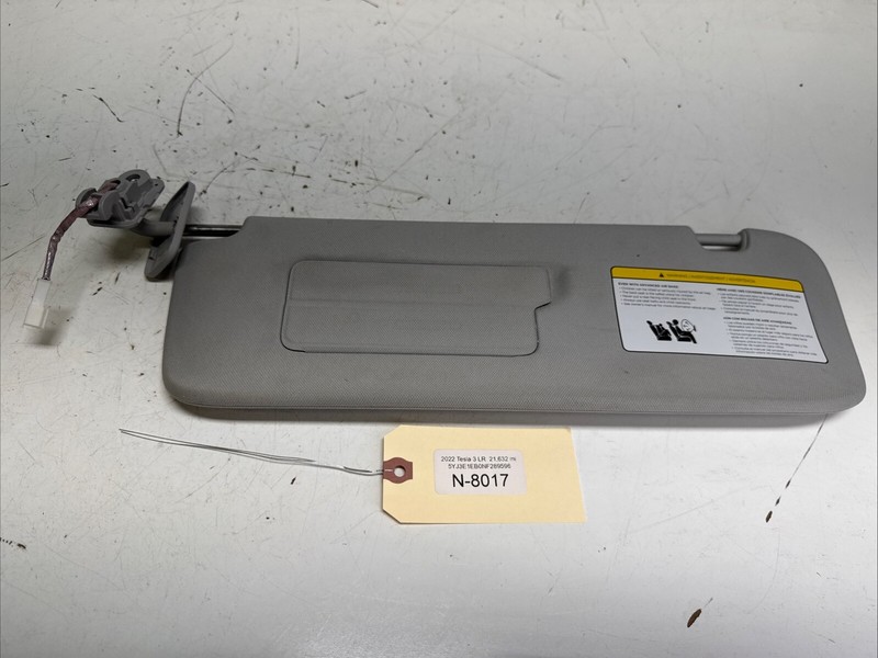 Tesla Model 3 Left Driver Sun Visor Sunvisor 1088738-01-I N-8017 B21