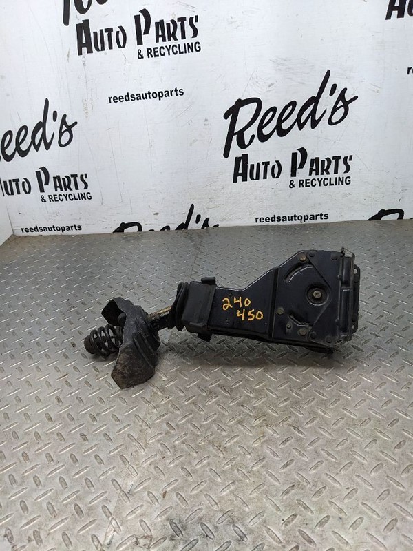 03-06 GM Truck Emergency Flat Replacement Spare Tire Hoist Carrier Winch 1159514