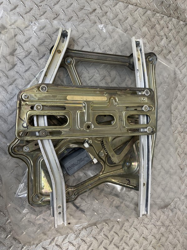 1999-2003 Saab 9-3 Convertible Rear Passenger Right Window Regulator Motor Oem
