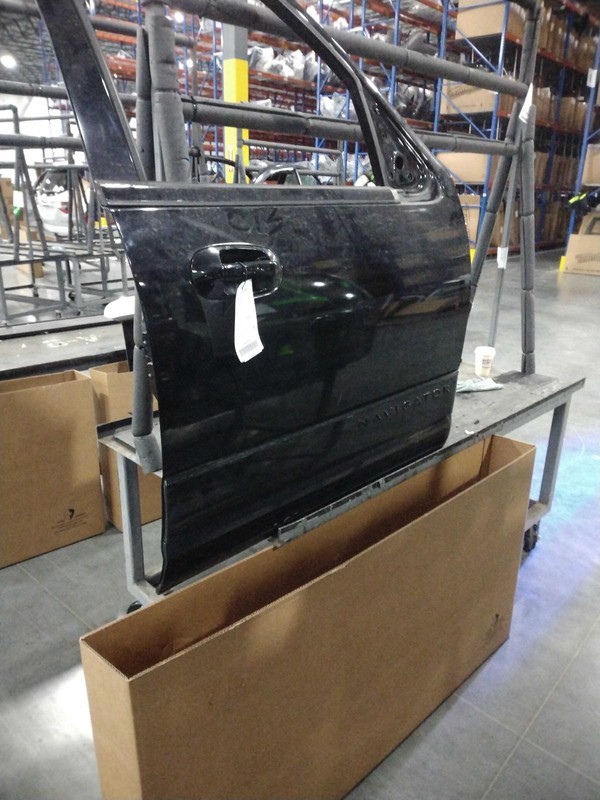 2007 Lincoln Navigator Right Door Black 333203 Used 167K Miles OEM