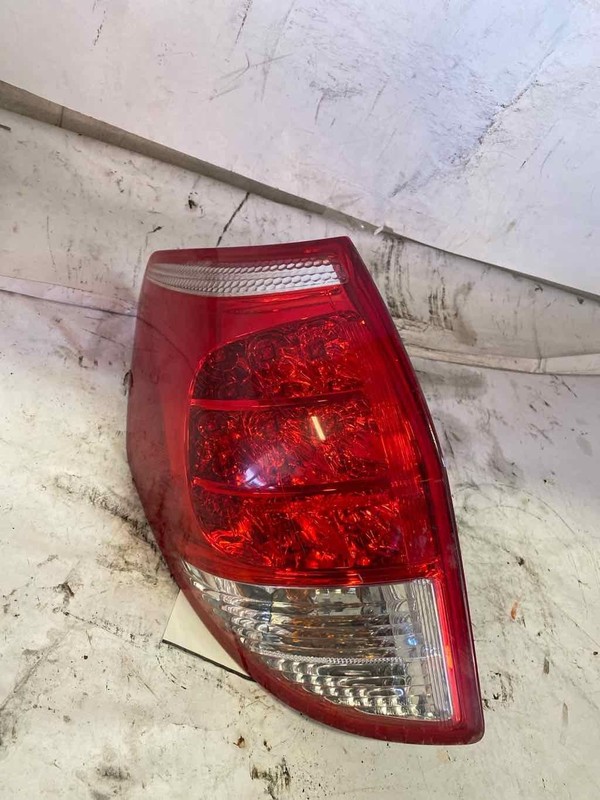 Tail Light Assembly TOYOTA RAV-4 Left 06 07 08