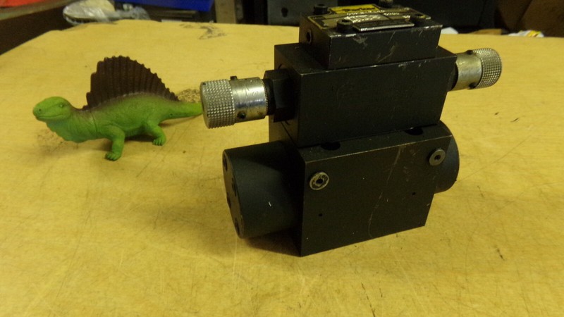 Parker D3P1B5VV20 3000 PSI Valve *Free Shipping*