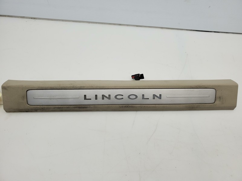 Front Left Door Sill Scuff Plate 2019 Lincoln MKC EJ7B-S13201-CJ 2015-2017 2018