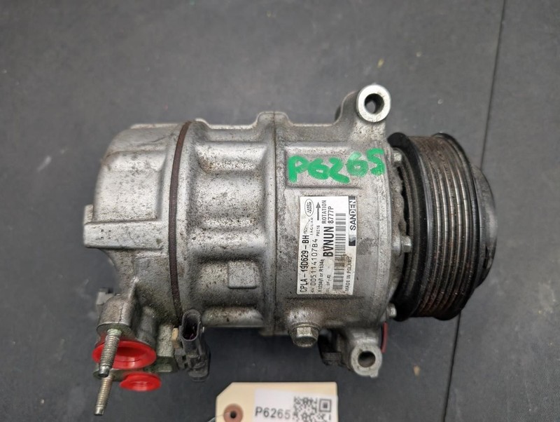 A/C Compressor 2018 Jaguar XE CPLA-19D629-BH 2017 2019