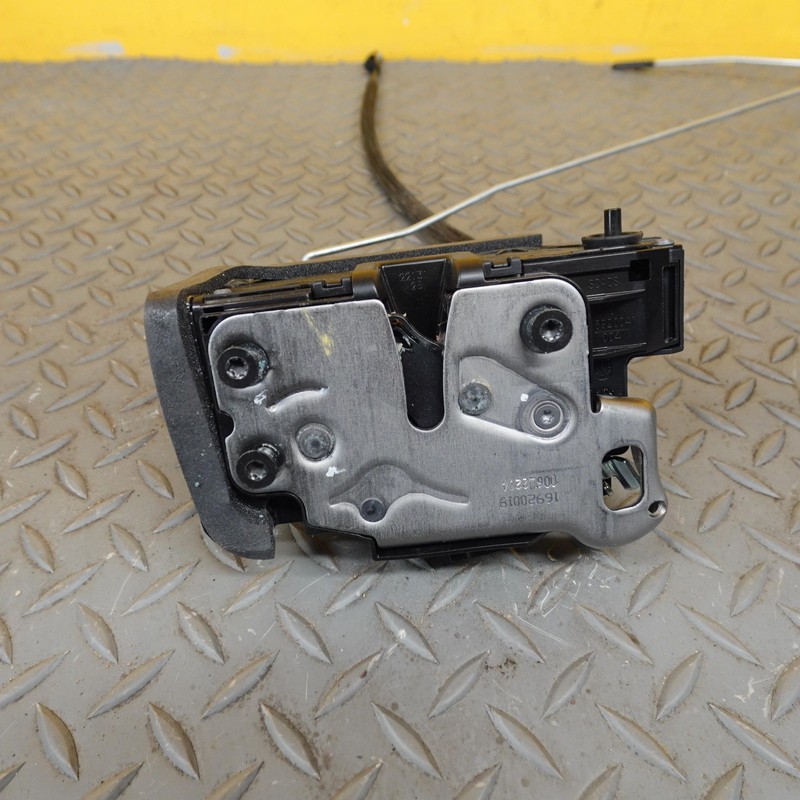 2021-2024 BUICK ENVISION REAR LEFT SIDE DOOR PANEL LOCK LATCH ACTUATOR 16920019