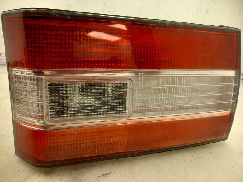 90 91 92 93 94 LEXUS LS400 DRIVER LEFT TAIL LIGHT AFTERMARKET