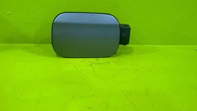 07 JETTA GAS FUEL FILLER DOOR LID COVERBLUE GRAPHITE METALLIC OEM 3281-31