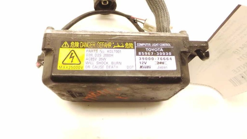 98-05 LEXUS GS300 HEADLAMP LEVELING CONTROL MODULE ECM ASSEMBLY