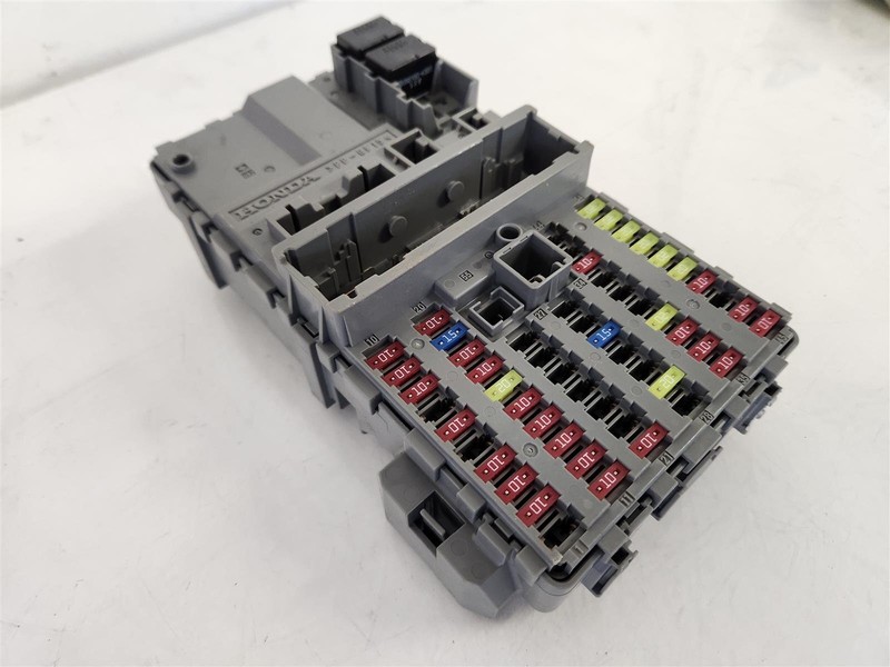 2021-2023 Acura Tlx Under Dash Driver Cabin Fuse Box Unit 38200-Tgv-A01