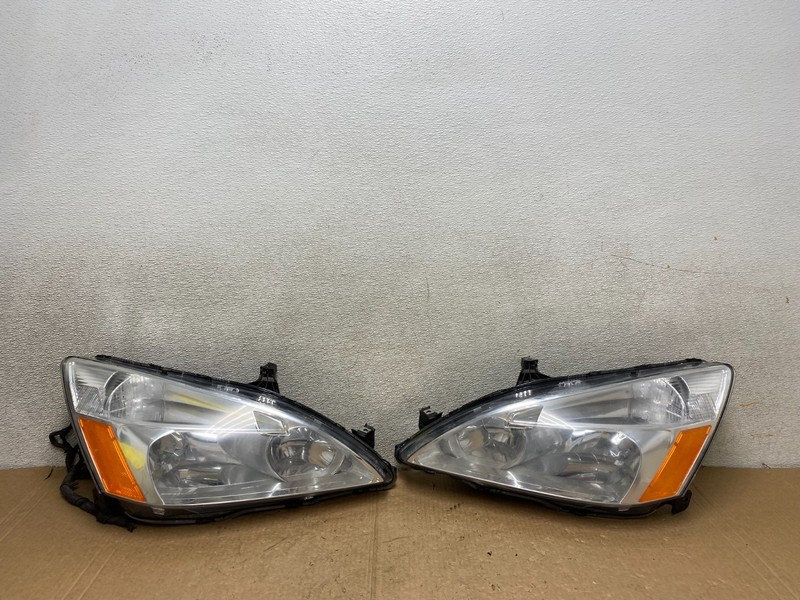2003 - 2007 Honda Accord Left+Right Set Halogen Headlights V3140 DW