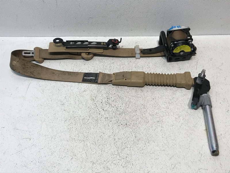 2015 - 2017 Kia Sedona Driver LH Left Front Seat Belt Retractor OEM Beige